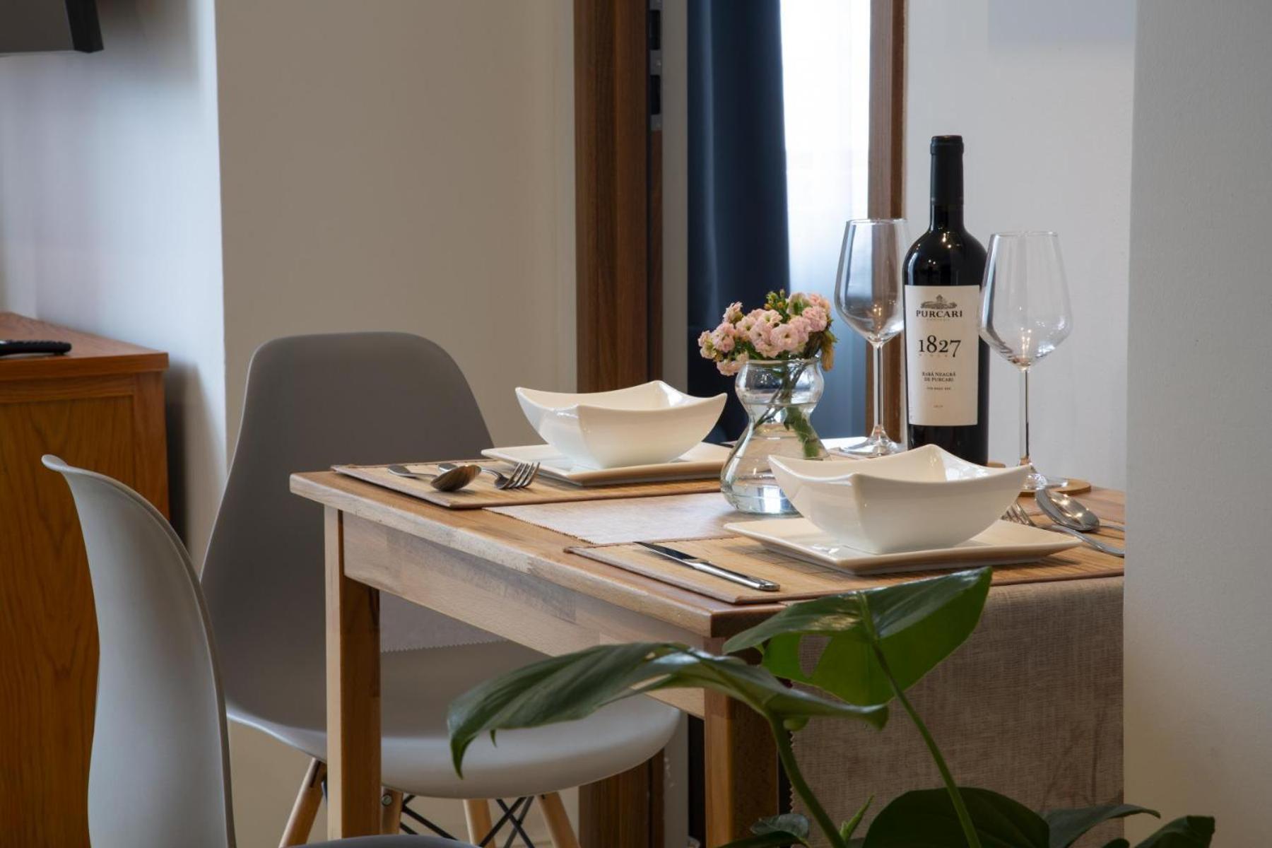 Athenaeum Spacious& Cozy 1Br Prime Location W Balcony Bucureşti Ngoại thất bức ảnh