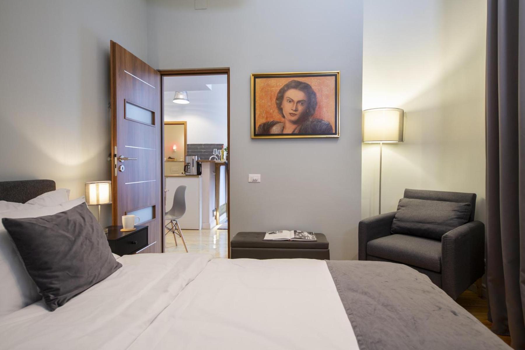 Athenaeum Spacious& Cozy 1Br Prime Location W Balcony Bucureşti Ngoại thất bức ảnh