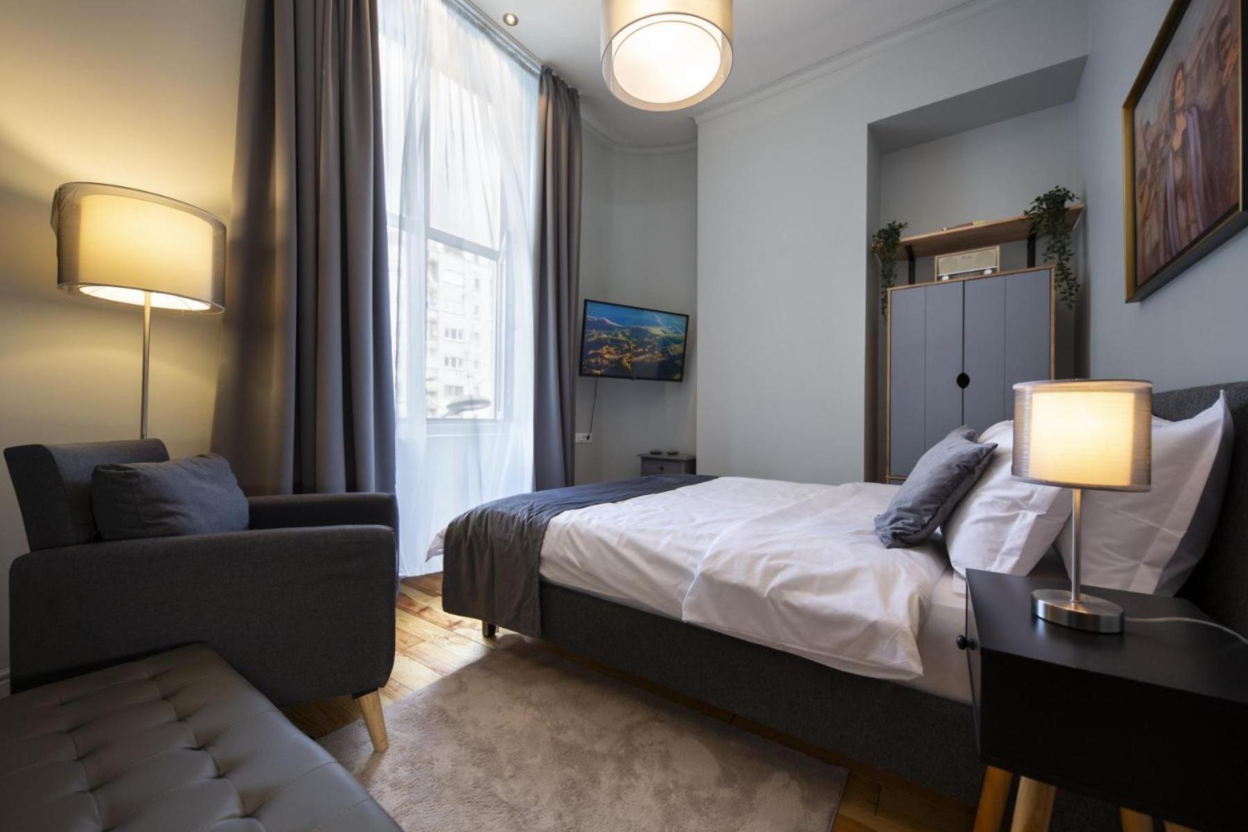 Athenaeum Spacious& Cozy 1Br Prime Location W Balcony Bucureşti Ngoại thất bức ảnh